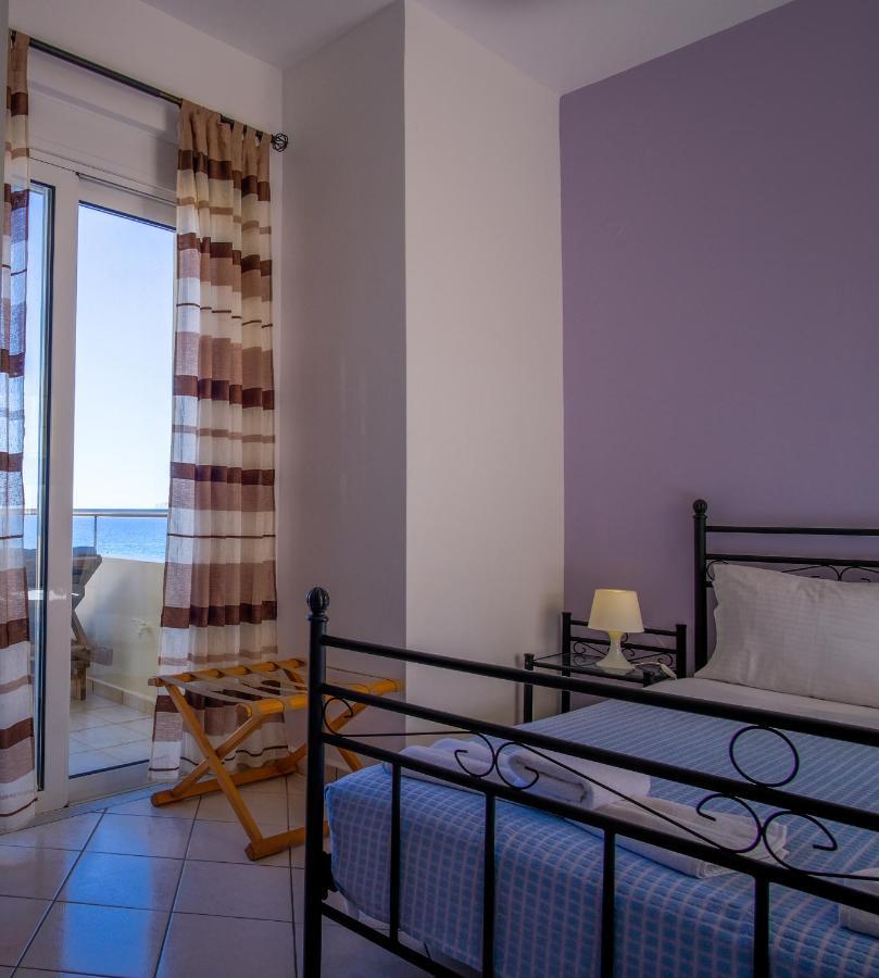 Blue Villas Agia Marina エクステリア 写真