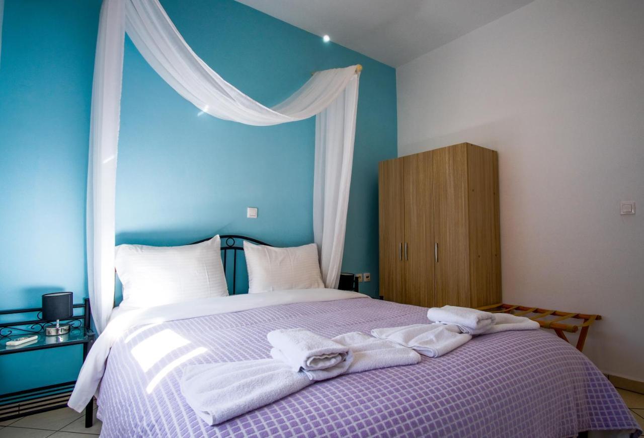 Blue Villas Agia Marina エクステリア 写真