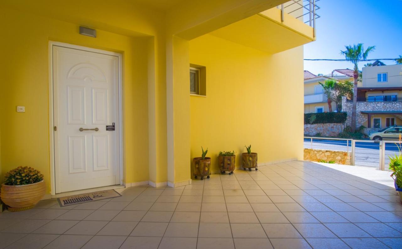 Blue Villas Agia Marina エクステリア 写真